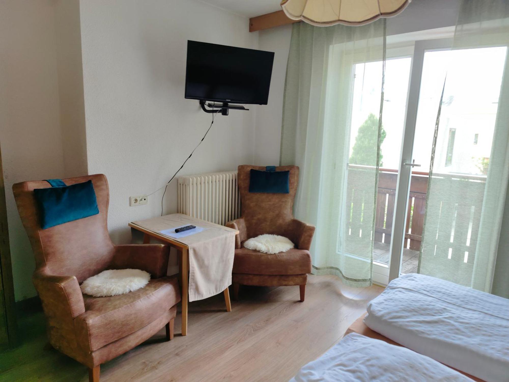 Garni Hattlerhof B&B Bruneck Exterior foto