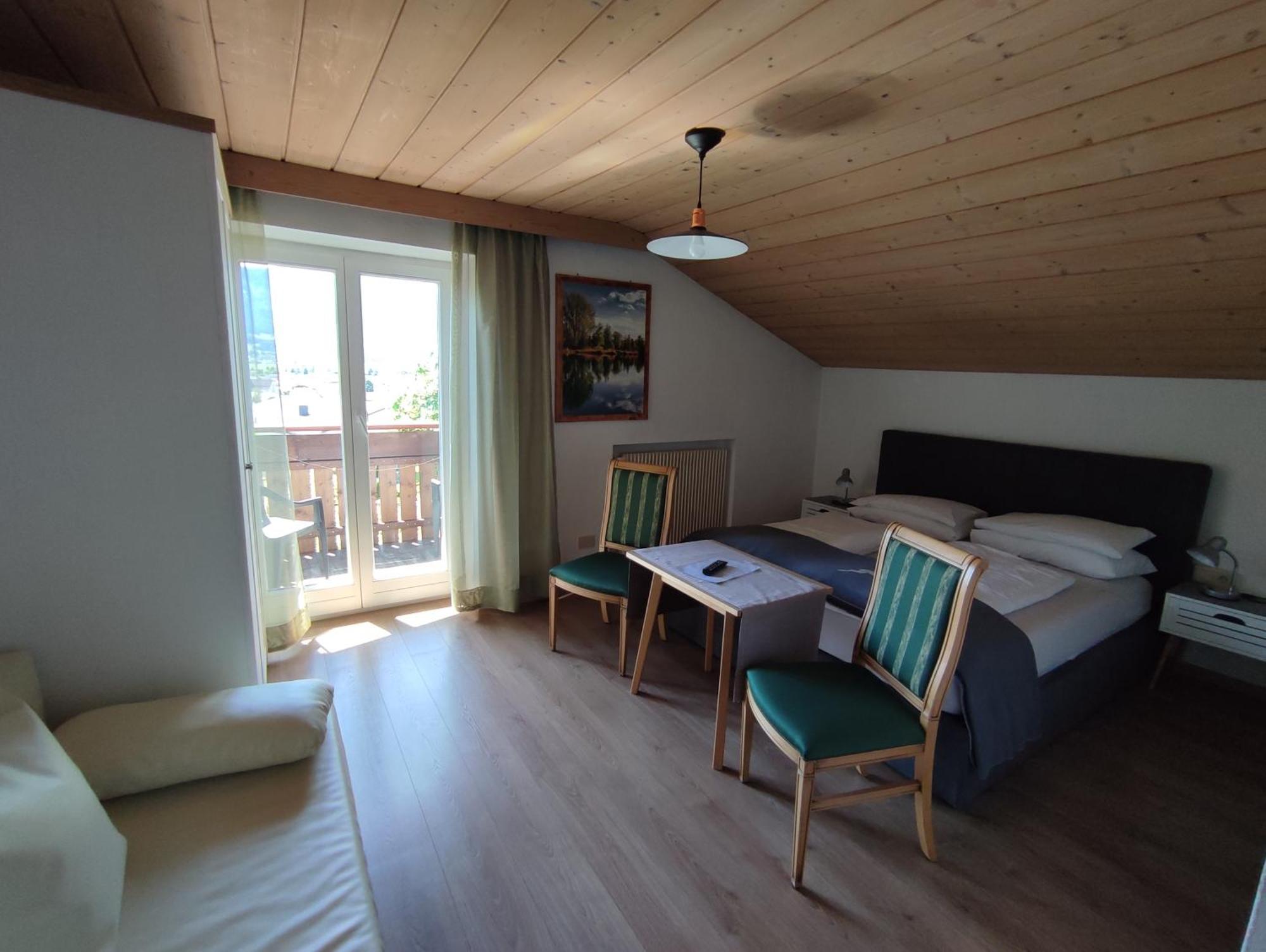 Garni Hattlerhof B&B Bruneck Exterior foto