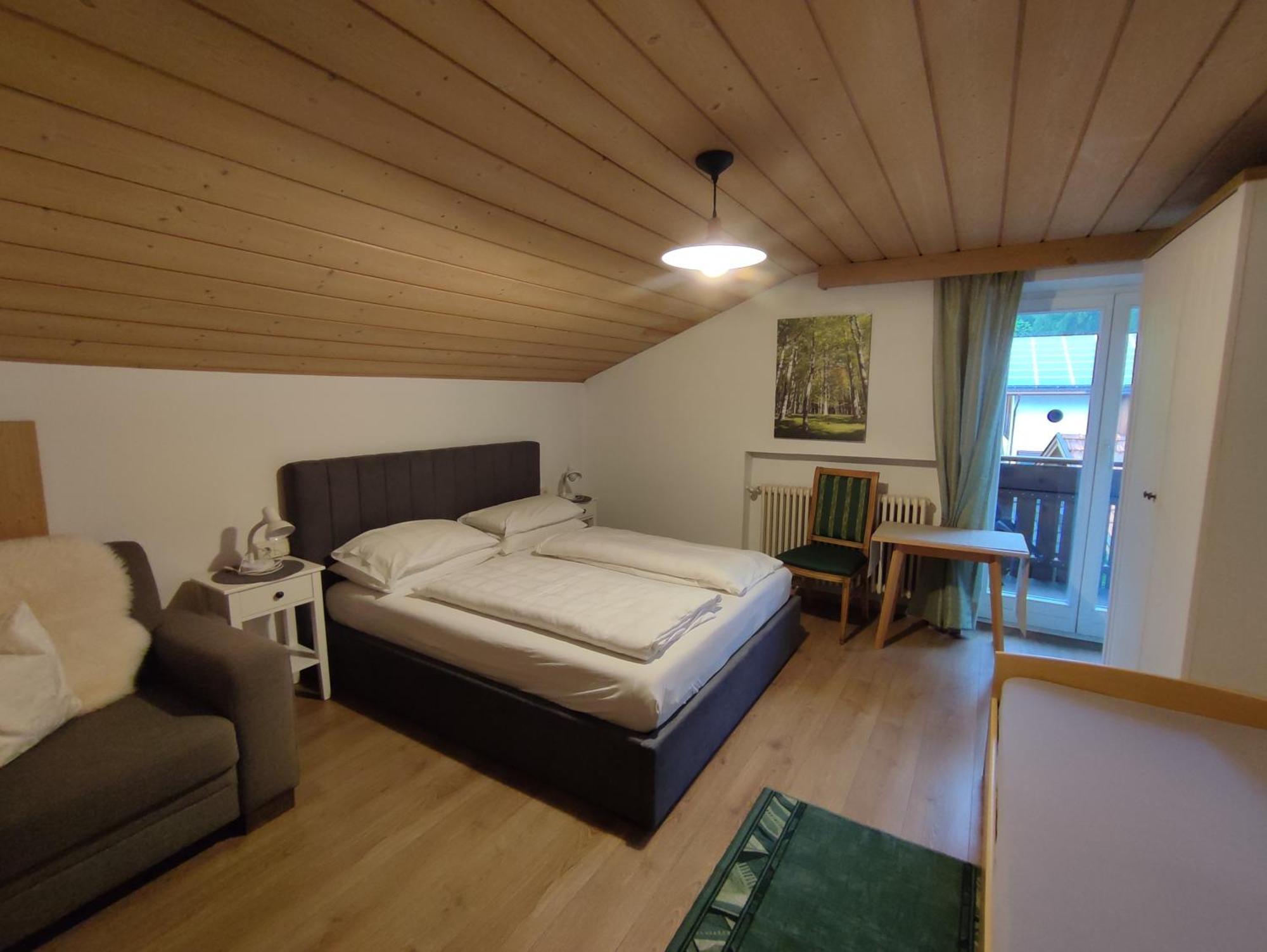 Garni Hattlerhof B&B Bruneck Exterior foto