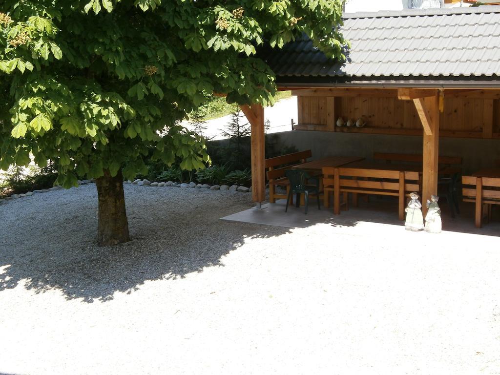 Garni Hattlerhof B&B Bruneck Exterior foto
